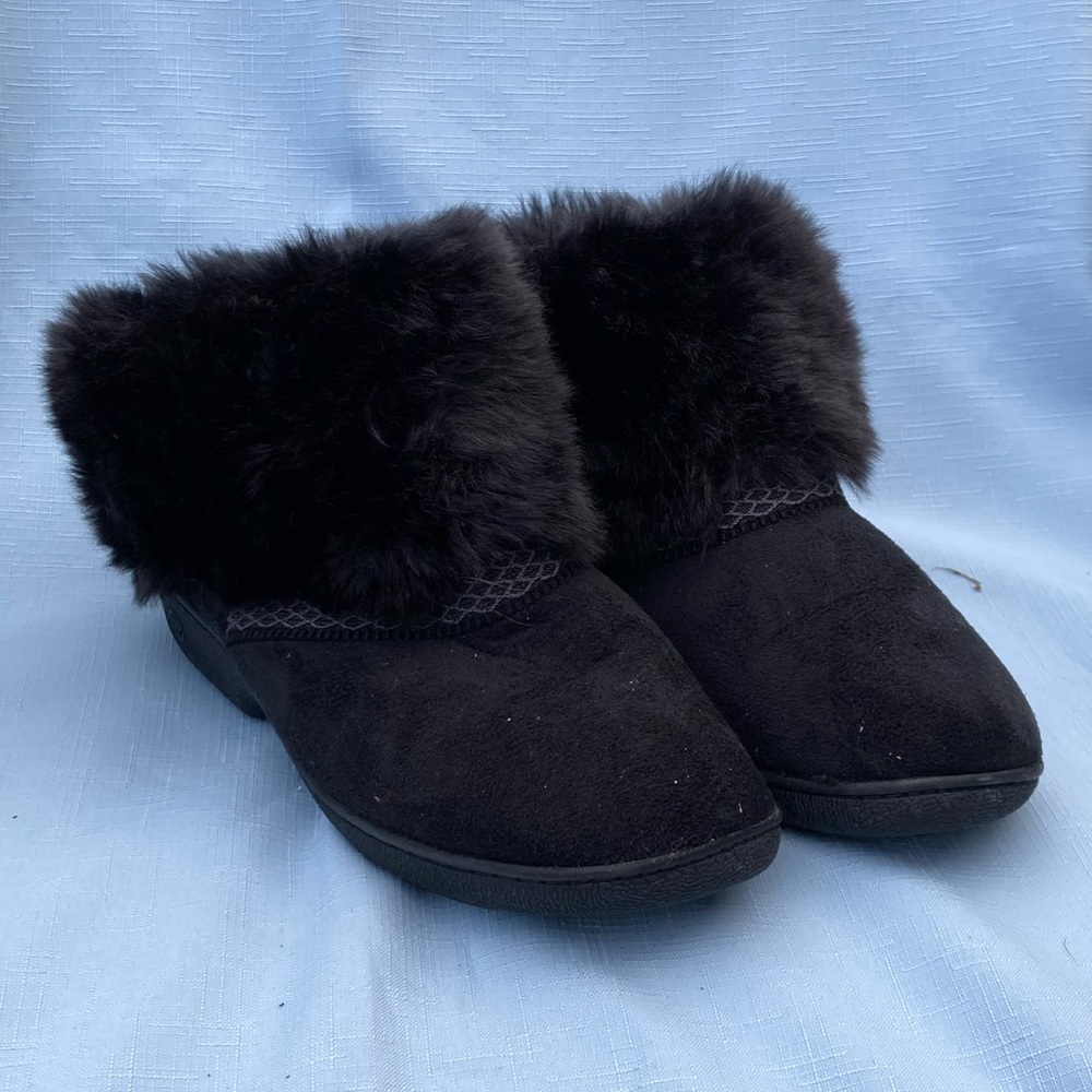 Isotoner Women’s Winter Fir Boots 8.5